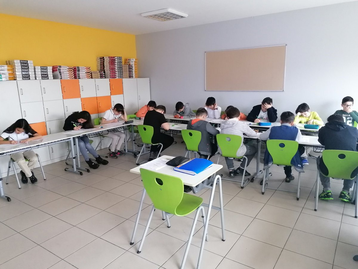 Türkiye Matematik  Yarışması'nın birinci etabını gerçekleştirdik. <a href="/mineasinan/">Mine Sinan</a> <a href="/selami_demirhan/">Selami Demirhan</a> <a href="/baris__bilir/">Barış Bilir</a> <a href="/KurtkoyDoga_/">DOĞA KOLEJİ KURTKÖY KAMPÜSÜ</a>