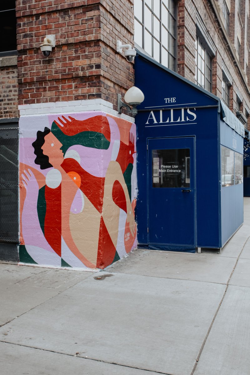 Bucketfeet's tweet image. Visit Soho House Chicago this month and check out Liz Flores powerful female focused mural.