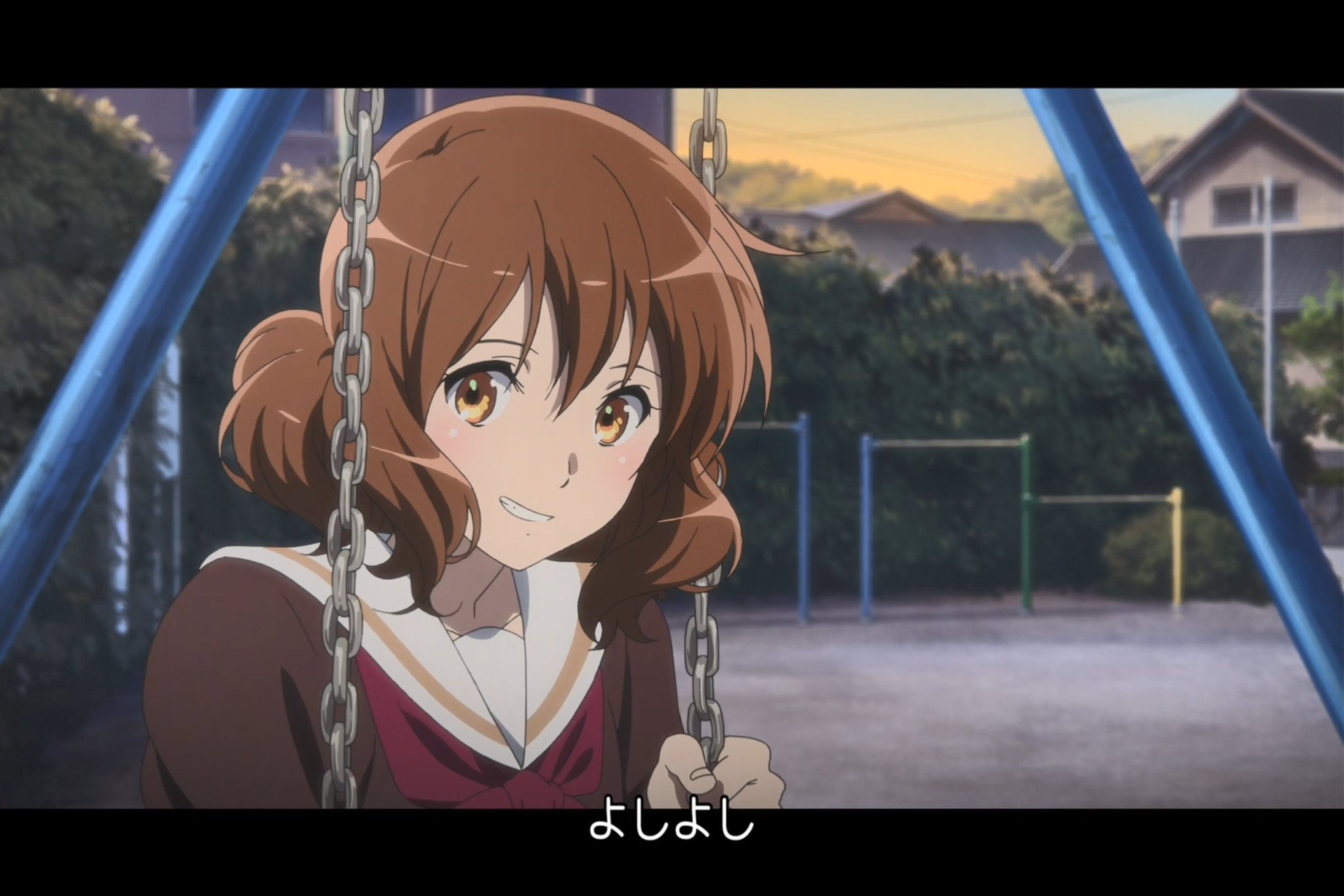 トクのアニメ垢 秀一が自分の送ったストラップをつれてるのを見て よしよしと嬉しさを現した久美子 人の前にどんな知らないふりをしてるでも この二人はあくまでも恋人なんだね 黄前久美子 塚本秀一 響け