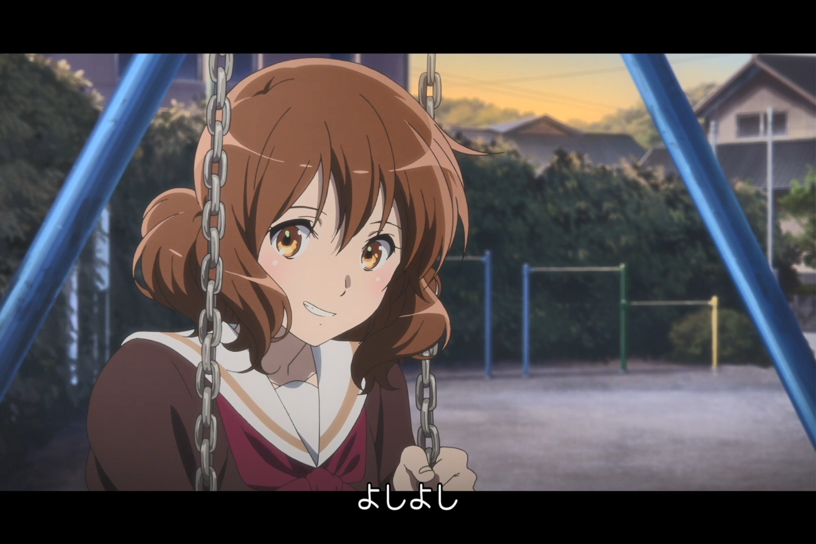 トクのアニメ垢 秀一が自分の送ったストラップをつれてるのを見て よしよしと嬉しさを現した久美子 人の前にどんな知らないふりをしてるでも この二人はあくまでも恋人なんだね 黄前久美子 塚本秀一 響けユーフォニアム 響けユーフォニアム誓いの