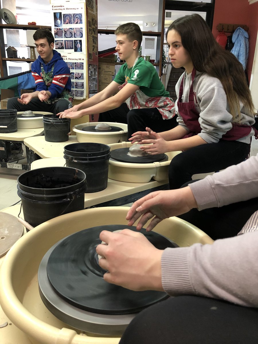 SenorParodi's tweet image. Look at these awesome potters getting it done! #MPrepLEAP @Marianapolis
