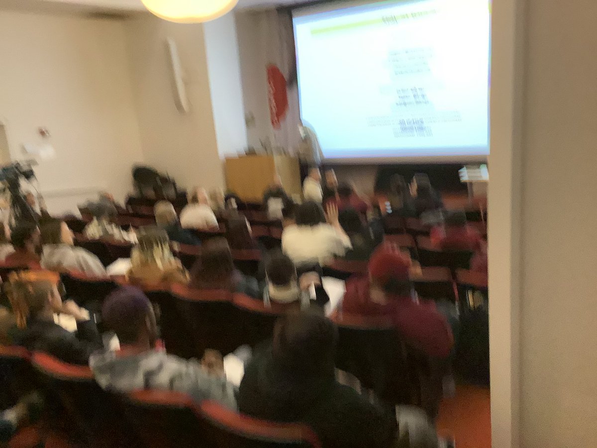 Great lecture given by artist Sharon Louden last night in the Ferguson Lecture Hall!! @LoudenStudio <a href="/ColumbiaChi/">Columbia College Chicago</a>