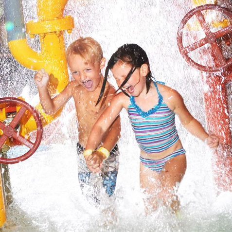 PBDutyFree's tweet photo. This #MarchBreak, make a splash with a trip to @splashlagoon! 💦

Packages start at USD$149+tax and include:
▫️ 1 night accommodations for up to 4 people
▫️ Breakfast
▫️ Splash Lagoon passes for 2 days &amp; more!

Info: https://t.co/Eddg5I4aen

📸 @splashlagoon https://t.co/GIJixd0lMh
