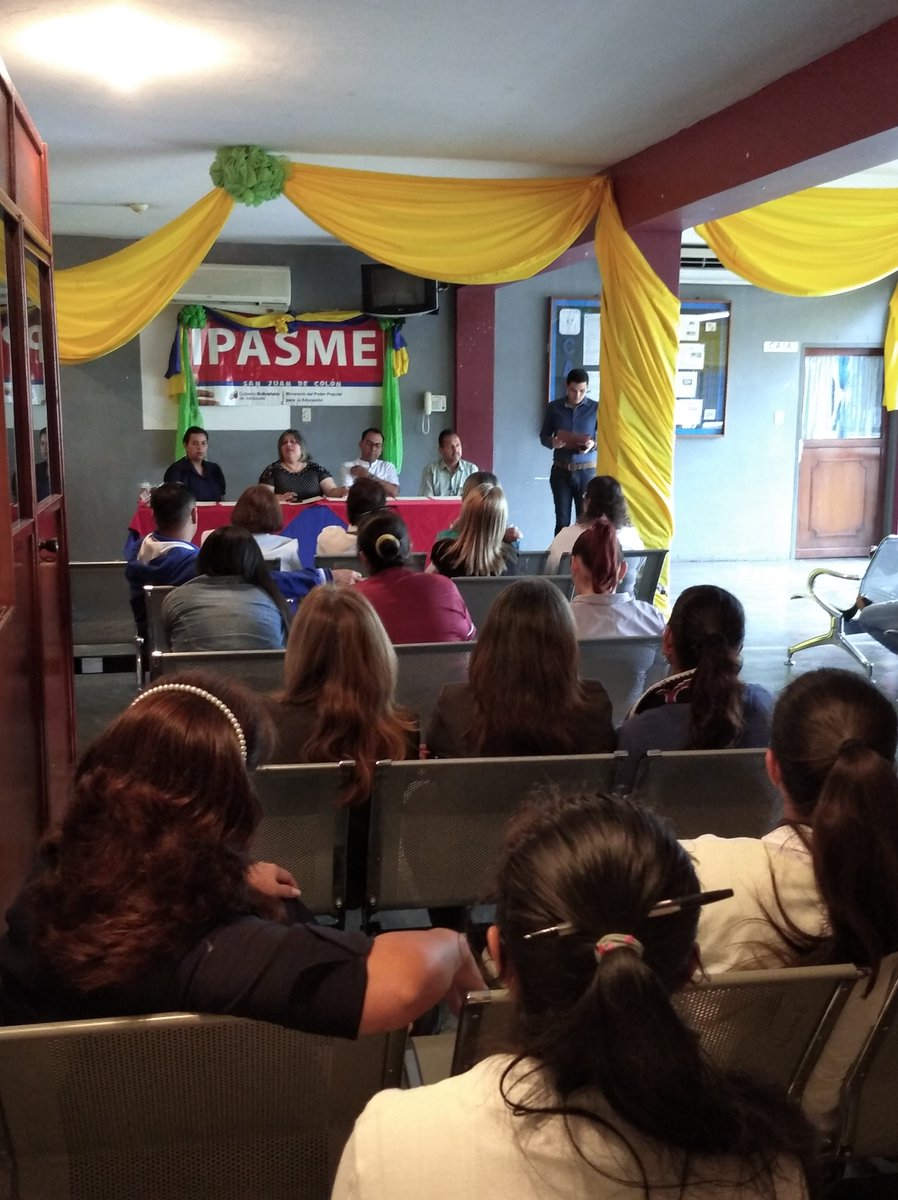 ColonIpasme's tweet photo. 10. de marzo. DÍA DEL MEDICO.
Ipasme San Juan de Colon realizo agasajo a los médicos en su dia. @IpasmeOficial @charlychaves https://t.co/17uxOadThi