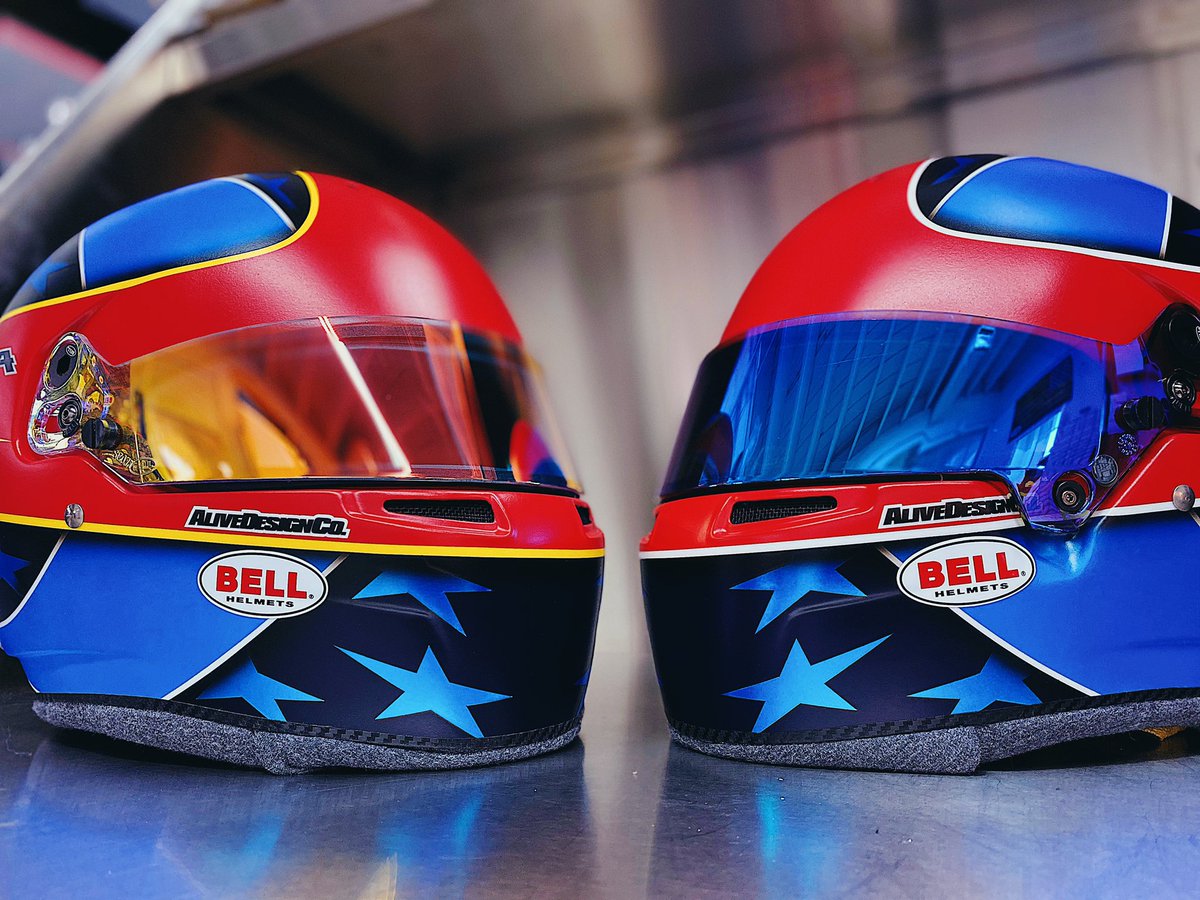 NorthstarMS's tweet photo. A pair of beautiful Bell HP7’s finished up and heading to @ColtonHerta!

Only 4️⃣ days until he kicks off his @IndyCar season with @FollowAndretti.

#ChampionsWearBell #Northstarmotorspsorts
https://t.co/t9d1dd9vPu https://t.co/2XJm6Gr8Xx