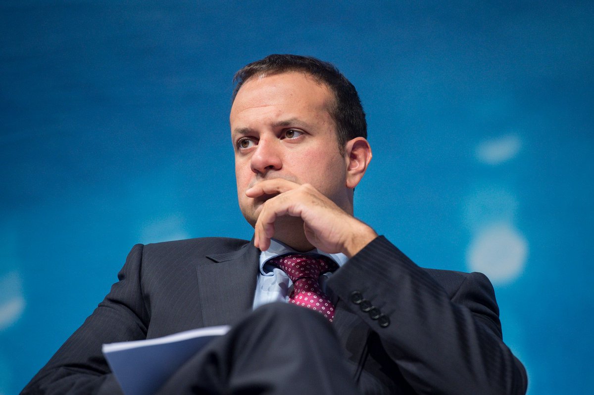 guideirlande's tweet photo. Coronavirus – L’Irlande prend des dispositions drastiques dès 18h00.
Leo Varadkar ferme les école et appelle les irlandais au confinement.
https://t.co/LG0XnkURy4

#coronavirus #Covid_19 #Irlande #ireland #leovaradkar https://t.co/OCciIuuqA0