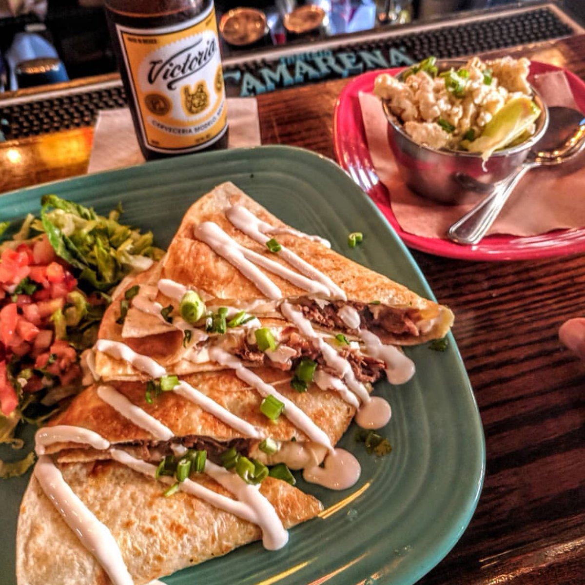 Join us for $7 Quesadilla's today from 11-5pm with Papi-Hour starting at 4pm with even more delish food &amp; drink specials.⠀
papistacosfells.com

#PapisTacos #Tacos #Hampden 
#FellsPoint #Margaritas #Sangria #Cerveza #HappyHour #AuthenticMexicanFood #MexicanFood #MyBmore