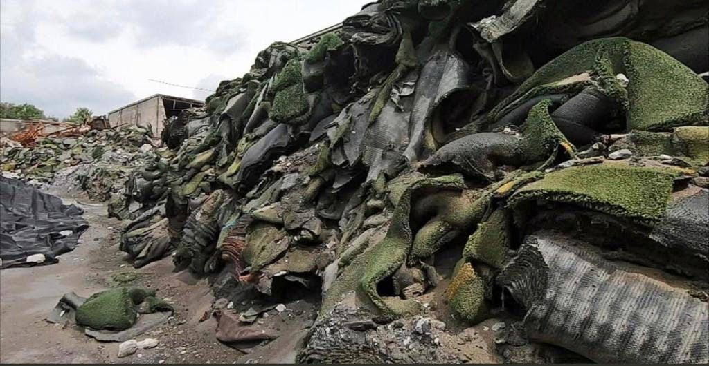 Thank you to <a href="/GardenNewsmag/">Garden News</a> for sharing my words about artificial grass in the article titled 'Troublesome Turf'. 

Why not pick up a copy of the magazine and ask yourself what do you think about synthetic V real grass?