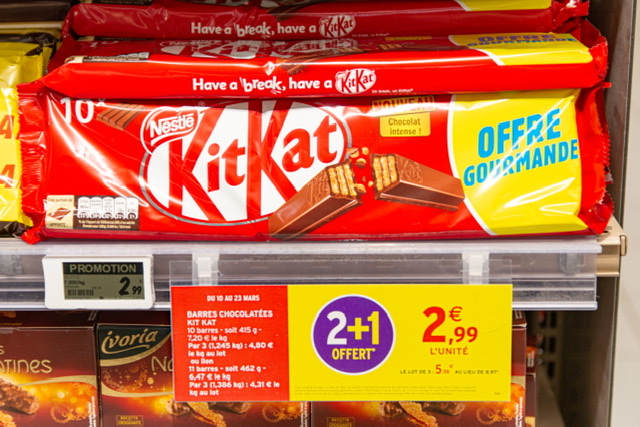 IntermarcheAups's tweet photo. 🍫C’est l’heure du goûter 🌰

‼️2+1 OFFERT‼️

Barres Chocolatées KitKat *10 : 5,98€ Le Lot de 3❗️

*2,99€ à l’unité 
**Jusqu’au 23 mars

#TousUnisContreLaVieChère
#IntermarchéAups https://t.co/1KtuWn96wT