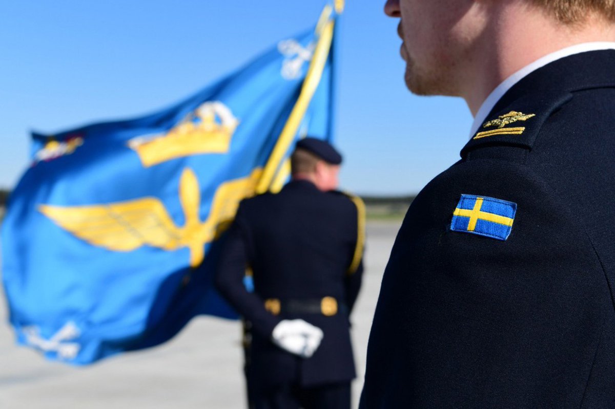 ShephardNews's tweet image. Speaking to @Helofresh at @CH_Events #CHSecurity @ForsvarsdepSv  Swedish #Defence Minister Peter Hulqvist denounces #Russian #Disinformation and aggression. He says #Russia has undermined trust and #Europe should not give in to Russian demands Read more: ow.ly/rLeE50yK2a6