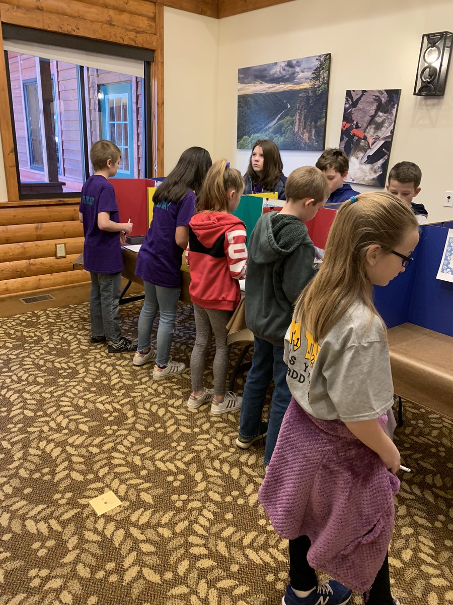 FCSWV's tweet image. Mathletes in action at Regional Math Field Day Region 4. @OnTheGorge #math4lifewv #wveducation #FayetteBridgeToSuccess