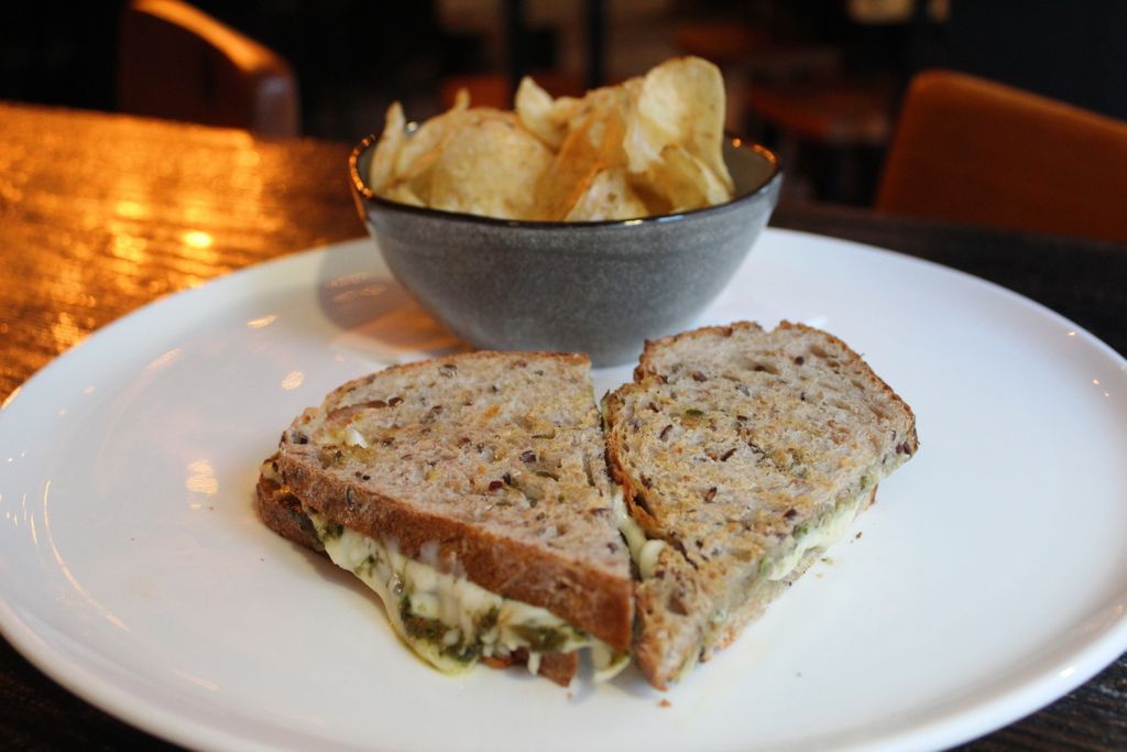 BTheMuseum's tweet photo. Grilled Cheese and Pesto are truly a match made in heaven ✨ Our new Grilled Cheese Sandwich includes delicious house made Pesto 🍽 #grilledcheese #pesto #BTheMuseum https://t.co/oTww72ysht