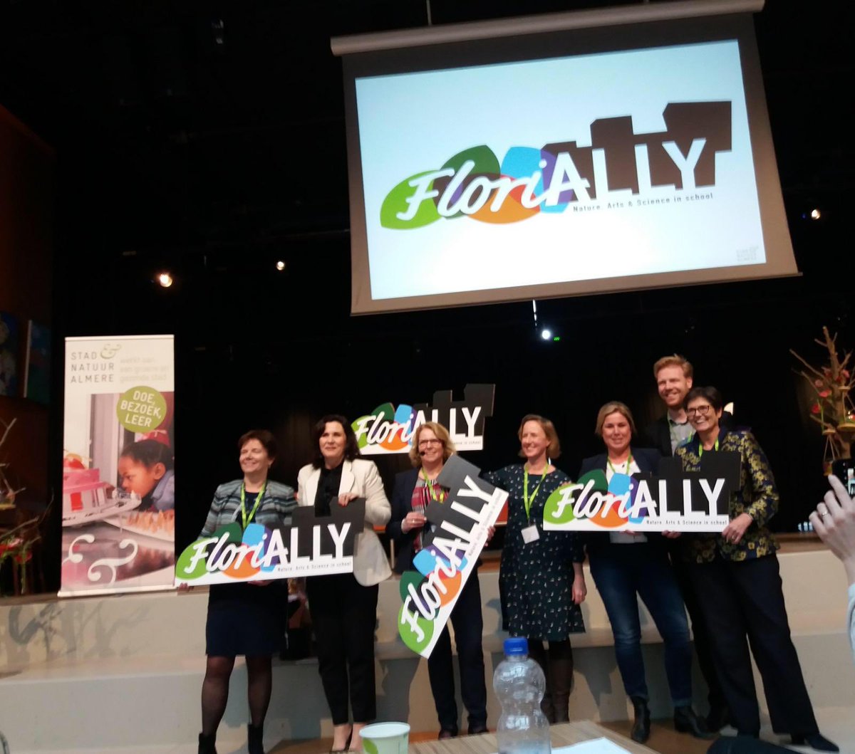 HildeVgarderen's tweet photo. Lancering van een mooie samenwerking tussen @FloriadeExpo @Stadennatuur @CollageAlmere @almere #Florially #leukwerkhebiktoch https://t.co/0WqQxIjrPi
