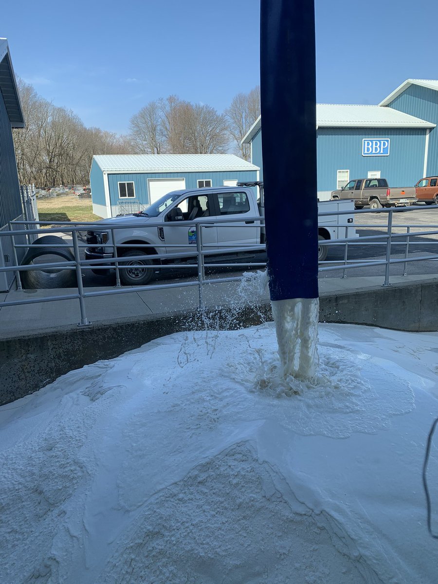 SpencerOwenCSC's tweet photo. OVMS 8th grade science students learn about the procedure of removing lime from our local water supply.  #socsowen https://t.co/tfpCRdH3zu