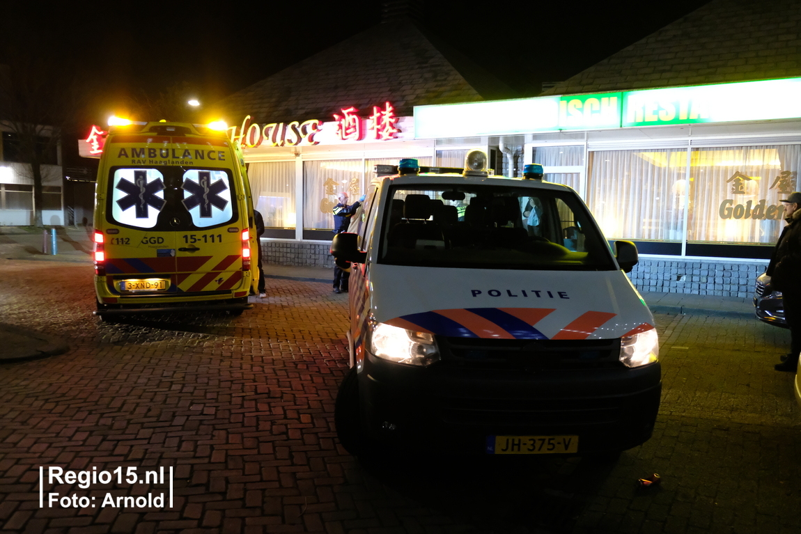 ONLINE: gewonde bij #steekpartij op het #Waldhoornplein in #Rijswijk..