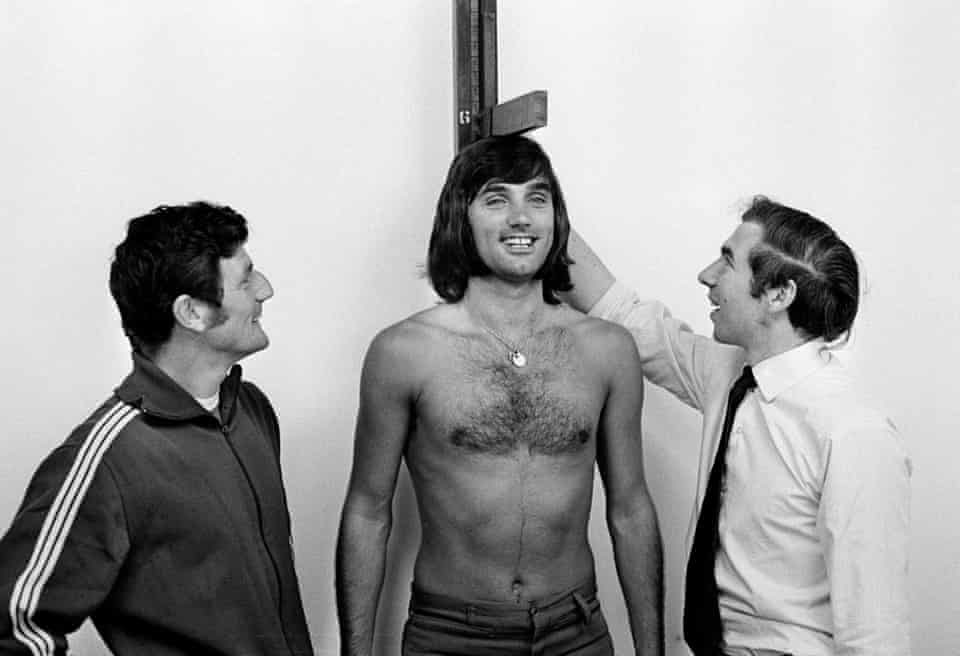 George Best during his pre-season physical examination at Old Trafford in July 1971. 🏥🎥