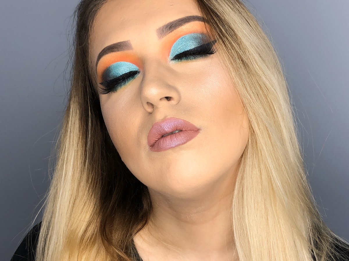 alexia_gasp's tweet photo. @jamescharles This one is my most fav https://t.co/6ixwB5XE90