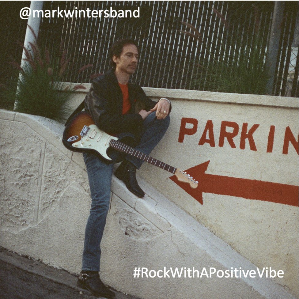 MarkWintersBand's tweet photo. Ready to #rock
.
#markwintersmusic #rockwithapositivevibe
#alternativerock #bluesrock #poprock
#Newsongs #sugarlandrockmusic #houstonrockmusic
#singersongwriter #guitarplayer #newmusic https://t.co/kDboG2GYB3