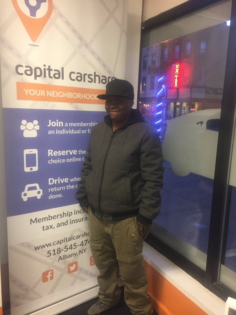 CapitalCarShare's tweet photo. ‼️ New Members Alert ‼️Please welcome to the #CapitalCarShare family THREE new members -- Robert, Narebony &amp; Ian! Welcome to the carshare fam! :) 🚗🚶🚙 https://t.co/LGAvnbcTM3