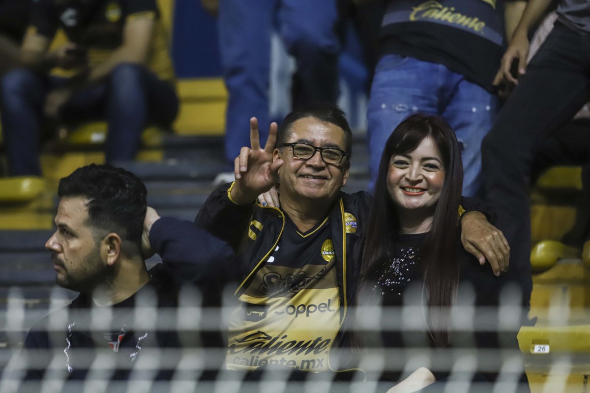 Dorados's tweet photo. #RadioDorados 📻 | ¡Gana 🎟️🎟️ para el #SábaDorado 🆚 @TMFCoficial con la #TriviaDorada que tenemos hoy! 👇😃
🎧 Escúchanos en línea aquí ➡ https://t.co/rZfOs2r7hB
🔴 En vivo por #FBLive 👉🏻 https://t.co/I74YxBUHhu https://t.co/IFI2yGXiW5