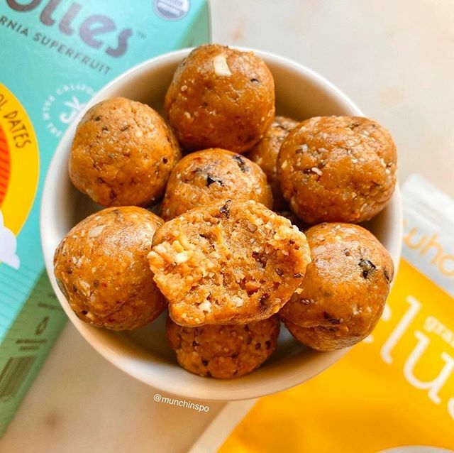 Here’s a delicious snack to get you in the mood for spring.  Lemon Berry Chia Bites!! Simply combine one cup of <a href="/wholeme/">Thanh Vu</a> clusters with one cup of dates.  Blend and roll into balls!  The best little snack around.  Thank you @munchinspo for the inspiration… ift.tt/39HRTki