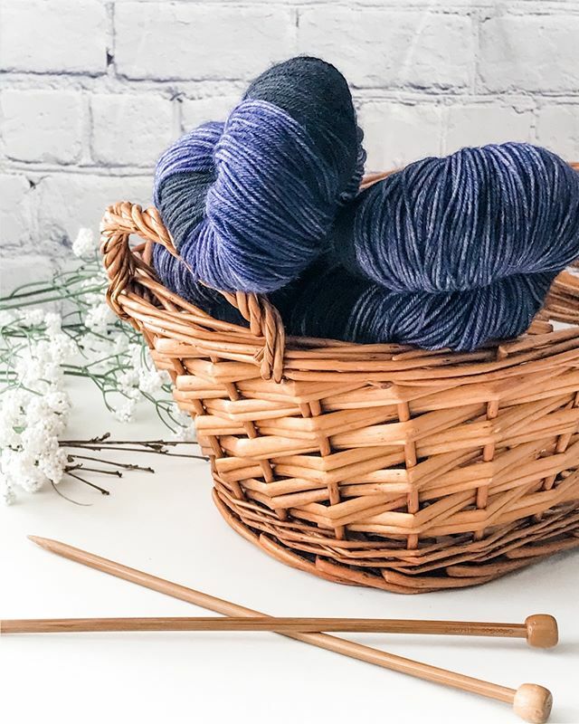 handmakersbag's tweet photo. The shop has reopened and there’s some bags and yarn ready to ship and waiting for new homes. There’s also a shop update coming soon so watch for that info coming to your inbox. That is if you’re on my email list. And if you’re not on my list it’s easy t… https://t.co/cCaQPf4Rxs https://t.co/QDppD3GKql