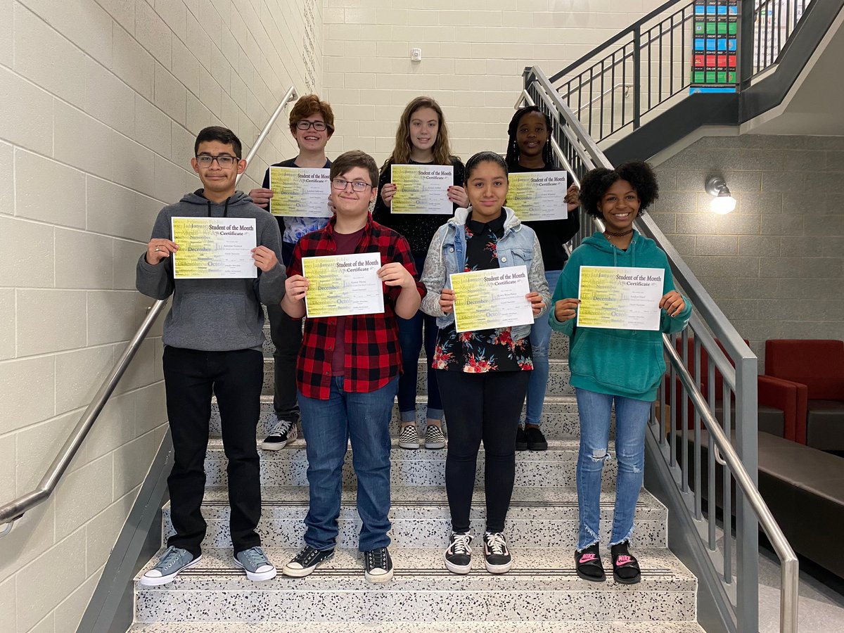 LMMSRocks's tweet photo. March Good Citizens were chosen for being technologically focused. #lmmsrocks https://t.co/8f9dUZtT6Q