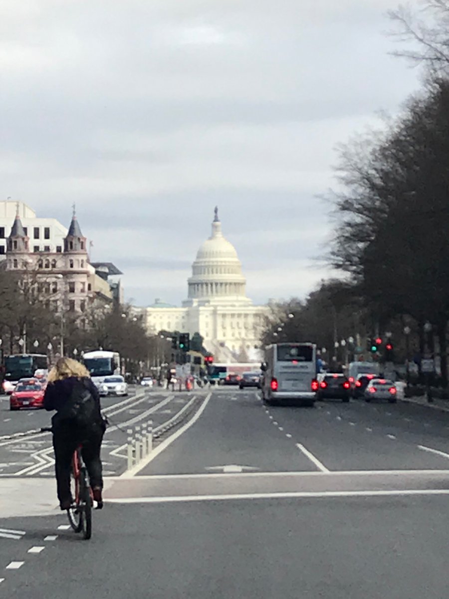 Here is what downtown DC looks like at rush hour in the early days of a pandemic. Eerily quiet.