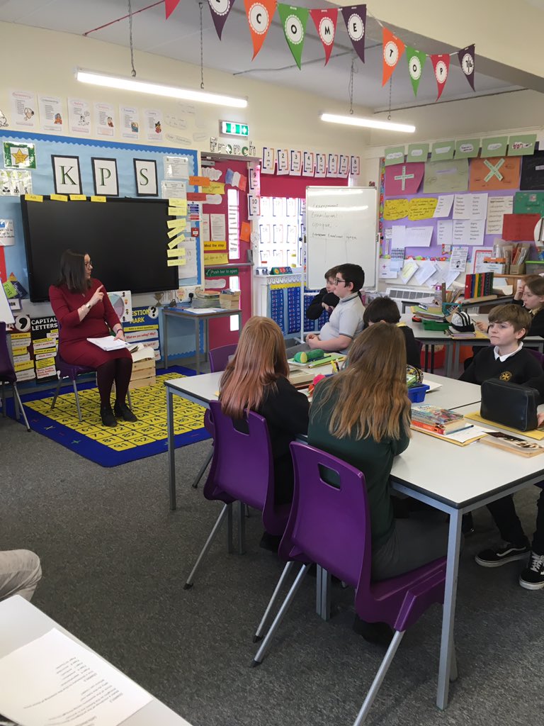 MrsNelsonP7_6's tweet photo. Thank you to Mrs Hunter for sharing information about your work as an editor. We particularly liked your tips when proof reading @MrsNelsonP7_6 https://t.co/z0cf25k06p