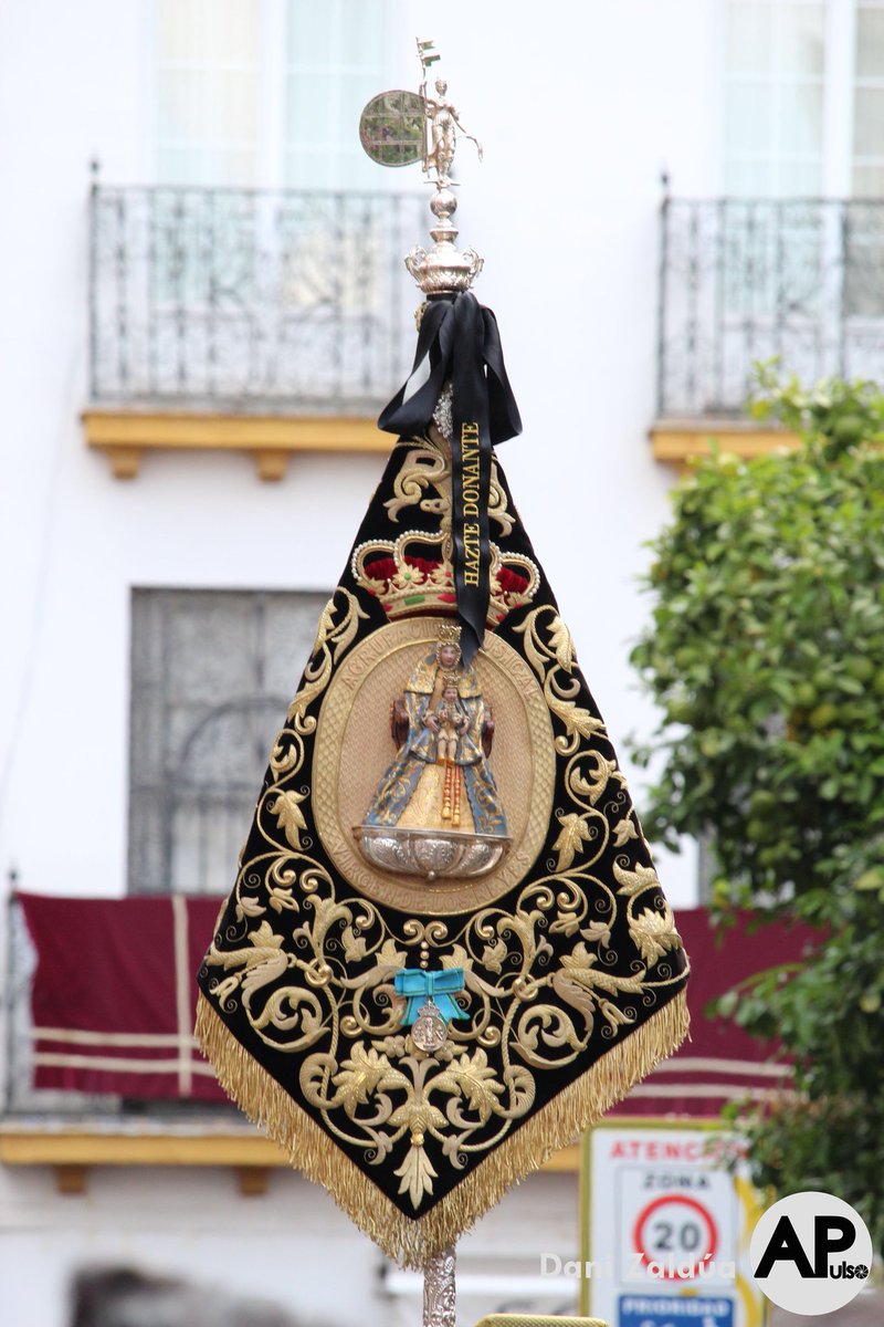 AgrupacionVR's tweet photo. 🔴 COMUNICADO OFICIAL.

La Agrupación Musical Virgen de los Reyes suspende de manera indefinida sus ensayos. https://t.co/pNMd9eClge