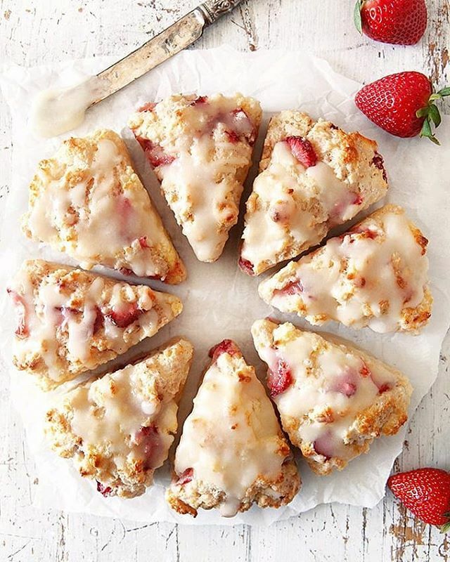 Is now a good time for Fresh Strawberry Scones? ⠀
⠀
Have you seen that meme going around that says, "My anxiety has anxiety"? I think that about sums things up right now. ⠀
⠀
So, we're just baking over here. I highly recommend it. Start with these Fr… ift.tt/2TM86j1