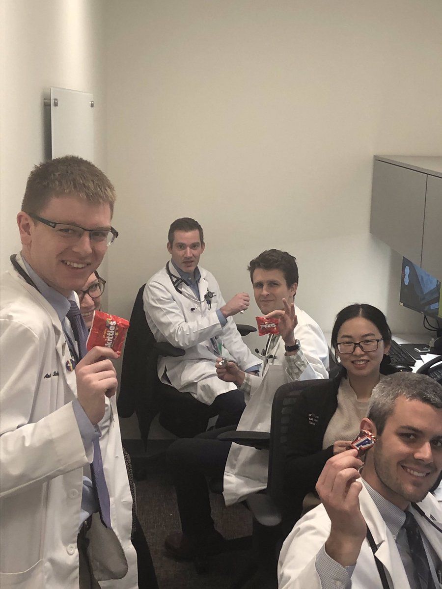 BGriebMD's tweet photo. Modified @VUMCMedicineRes #VandyCandy rounds today with @TACGeneMD! #FlattenTheCurve with #BucketBrian holding and most importantly #CleanHandsCassini taking candy orders and dropping into waiting hands.
@VUmedicine @VanderbiltMSTP @VUMC_EM @VUMC_MedPSTP https://t.co/JIGqZ2NJym