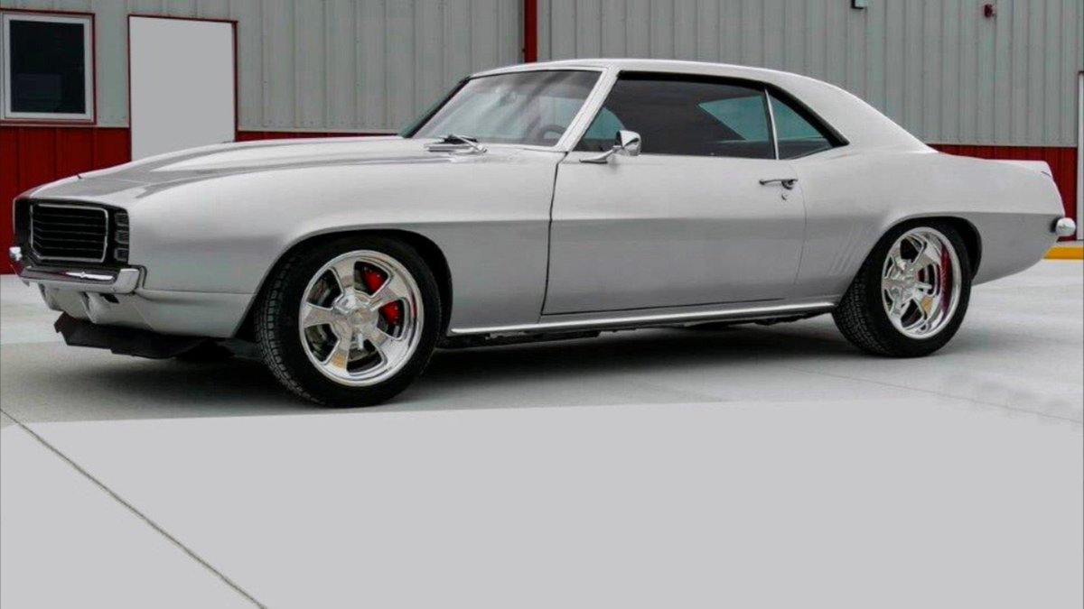 LS1Tech_com's tweet photo. Break out your checkbooks... This 1969 #Chevy #Camaro #restomod is powered by an #LS3, and it's hitting the block @mecum. https://t.co/anWUWH3yhp https://t.co/Tk2BNTgHLC