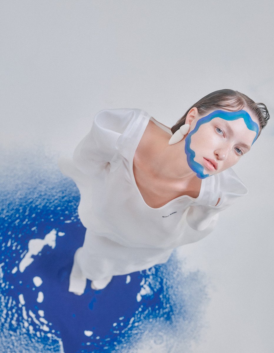 SeeManagement's tweet photo. "Life in #Blue" by photographer Ruo Bing Li and #setdesigner/ #propstylist #TimFerro for #HarpersBazaar China. Starring Liza Ostanina. https://t.co/YdQLd6slkx