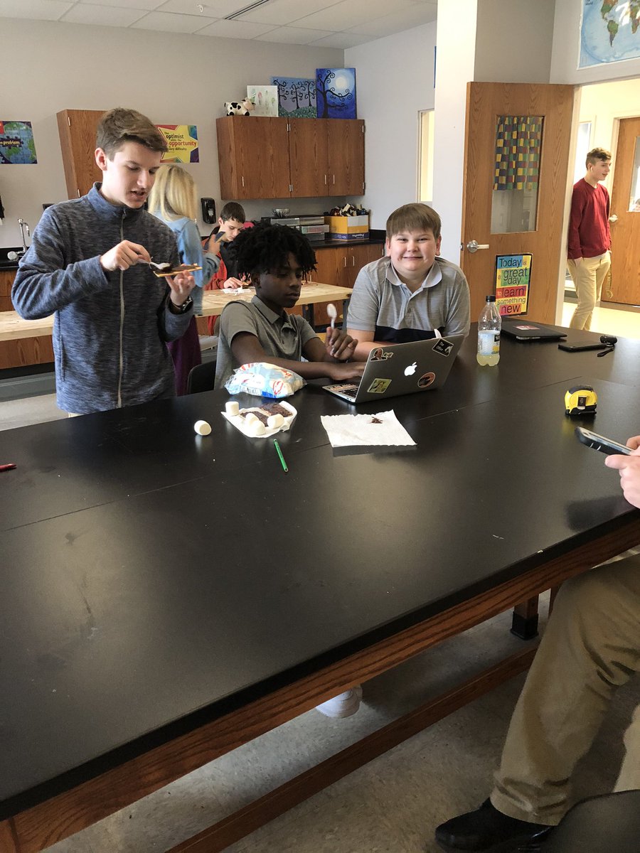 KKeriazes's tweet photo. It’s edible tectonics plate day in #GISAscience8 @GIMiddleSchool! #OAISS https://t.co/6TnjziQqQM