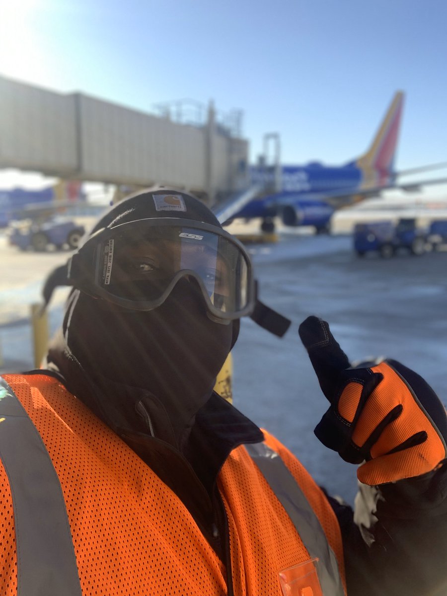 Rona Protected

#kcfd #southwestairlines #firefighter #ramagent