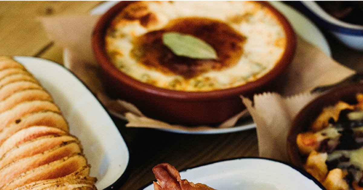 ChakalakaNQ (@chakalakanq) on Twitter photo How do you treat the most important woman in the world? By taking her to Chakalaka of course! This Mother’s Day do something different with a trip to South Aftican cuisine! Bookings now being taken. Slide into our DMs or email enquiries@chakalakabar.com
#mothersday #manchester How do you treat the most important woman in the world? By taking her to Chakalaka of course! This Mother’s Day do something different with a trip to South Aftican cuisine! Bookings now being taken. Slide into our DMs or email enquiries@chakalakabar.com
#mothersday #manchester