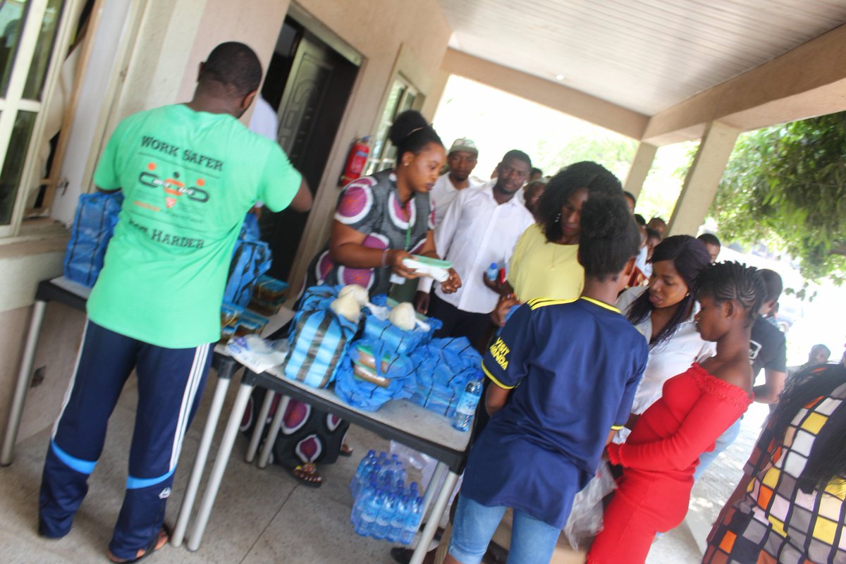 Angelfoundatn's tweet photo. We rounded up with a group photograph and Lunch.
Pictorial excerpts π
#CLCAP
#LetsDoMore
@DevTrainNg
All thanks to @ACTFoundation_ for their immense support. #ThursdayMotivation https://t.co/AGSayRrlg9