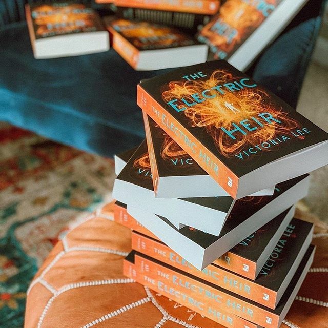 RootLiterary's tweet photo. Five more days until @sosaidvictoria's THE ELECTRIC HEIR hits shelves... not that we're counting! πβ‘ Photo courtesy of @sosaidvictoria.β β
β β
#victorialee #theelectricheir #feverwake #yalit #youngadultbooks #yabooks #ireadya #fiction #bookquote #q⦠https://t.co/rVRG47ElA1 https://t.co/AWOOoIGXqe
