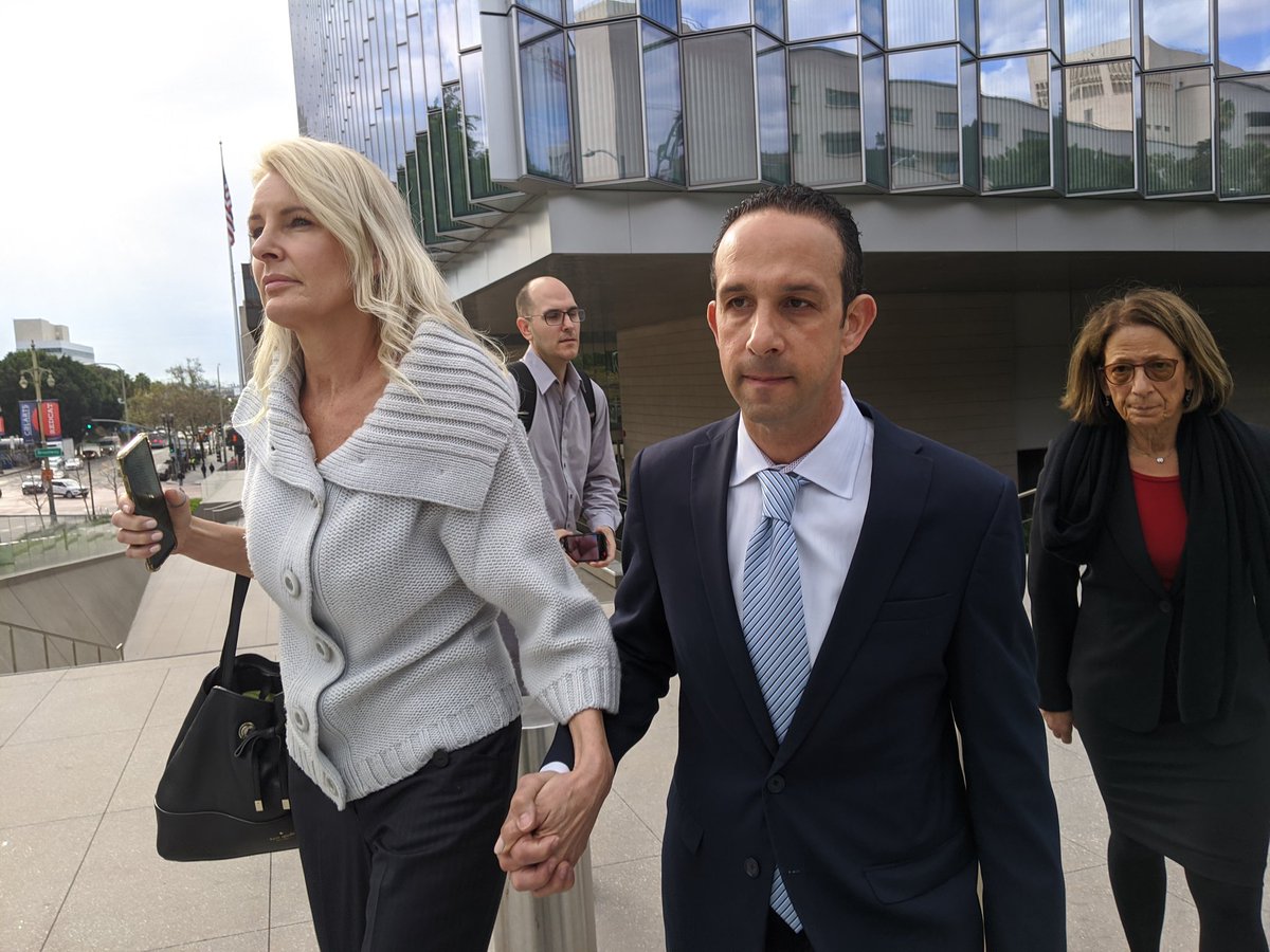 OlgaGrigory's tweet photo. Prosecutors said today that about 14 witnesses are expected to testify in the case of Mitch #Englander, including people mentioned in the indictment named as Businessman A, the former councman's Staffer A and Staffer B, who accompanied Englander on his trip to Las Vegas in 2017. https://t.co/oWlMtn5ky2