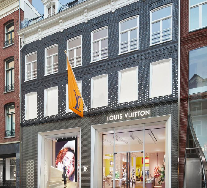 MiNDMagazine_'s tweet photo. https://t.co/riLs3OgVRG
How often do you look at your #home/apartment and think ‘#luxury’? Probably not that often. Then a visit to the newly opened @LouisVuitton #store on #Amsterdam’s upscale PC Hoofstraat might be in order.
#mindmagazine #mindus https://t.co/3OKXsLyFjs