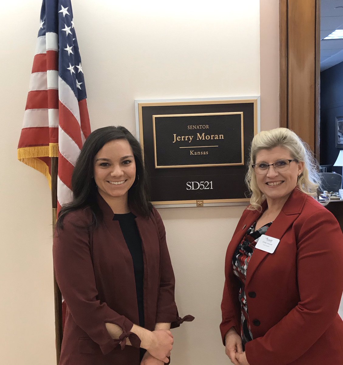 SweCindy's tweet photo. Excited to speak with staff @JerryMoran office about diversity in STEM and his new bi-partisan resolution recognizing women in aviation! #SWEadvocacy @SWEtalk https://t.co/bjLnE7FfSG