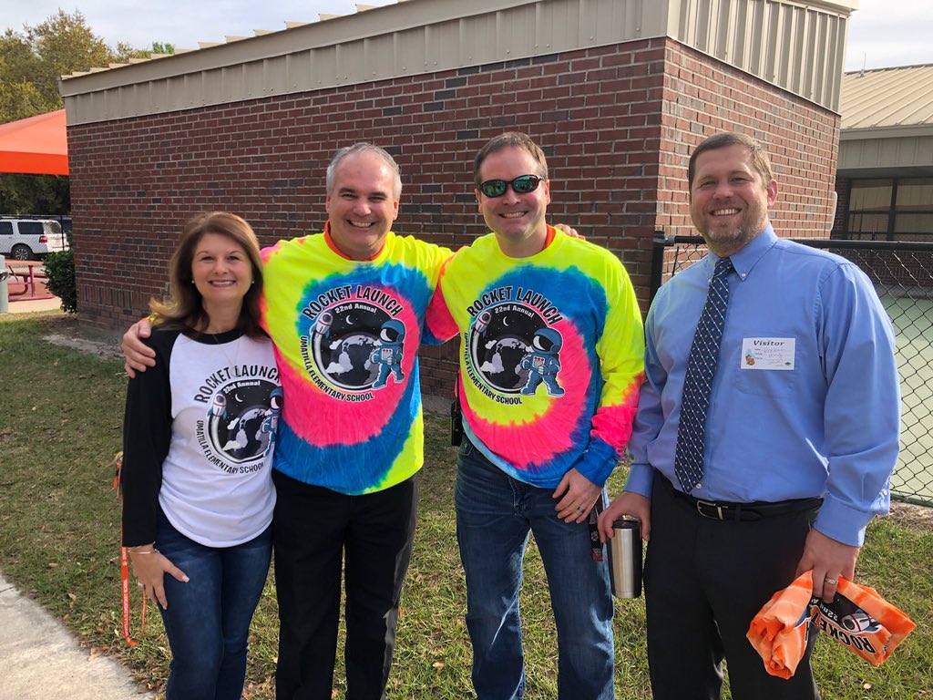 UMSLake's tweet photo. What a great event at Umatilla Elementary!  #Rocketday https://t.co/GUyJNQsViU