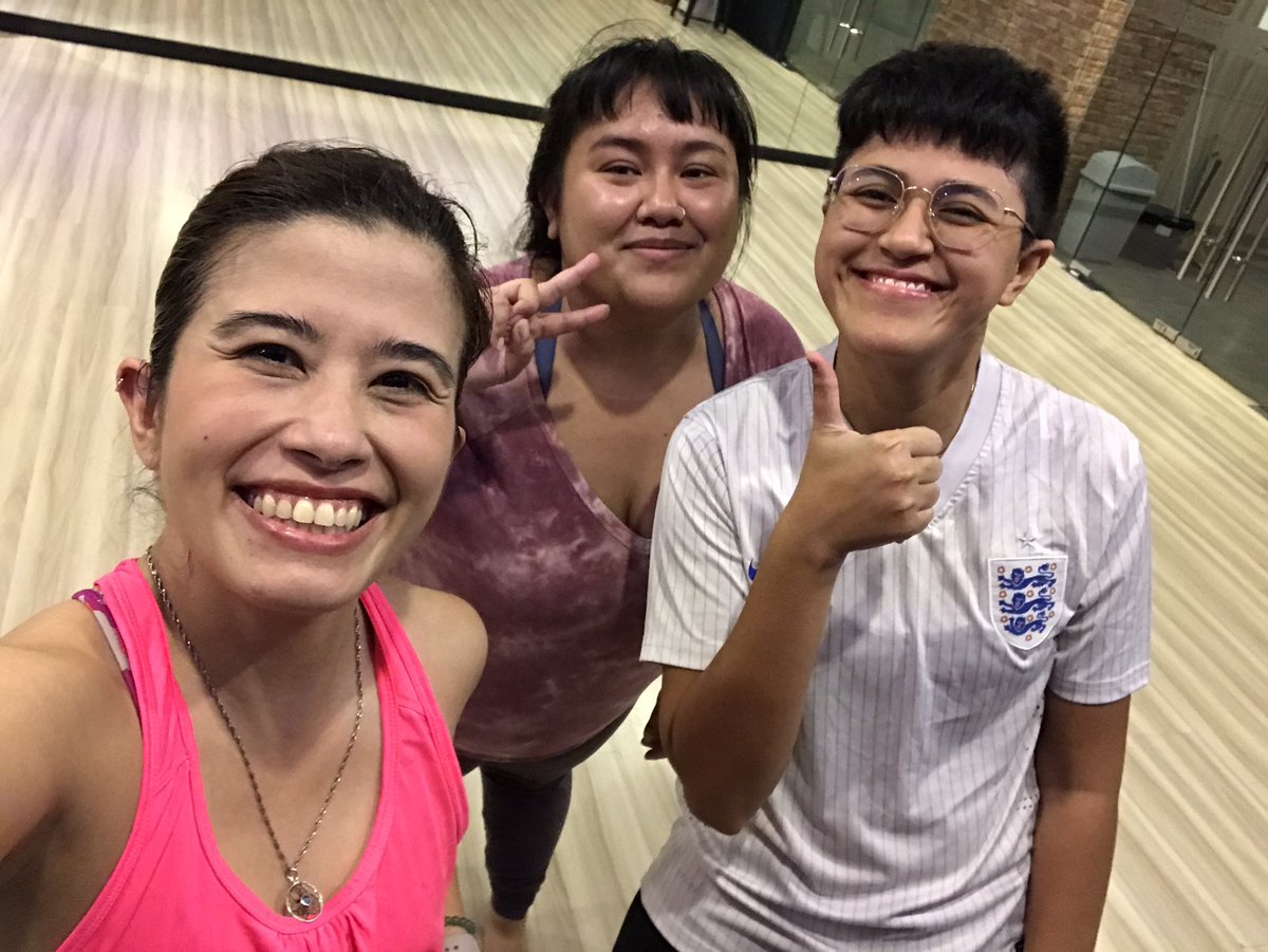 tynreyna's tweet image. Rocked out with Marita and Farah tonight! 👌🏼⚡️Making time for a good workout! #poundfitness #poundprotyn