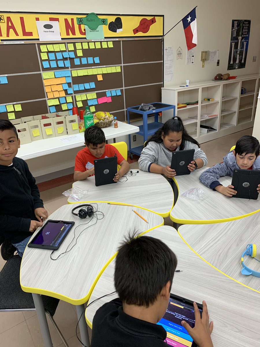 Playing Quizizz on STAAR Writing with some of our high students! They loved the challenge! <a href="/Episd21st/">EPISD 21st Century</a> #activelearning #STAAReview