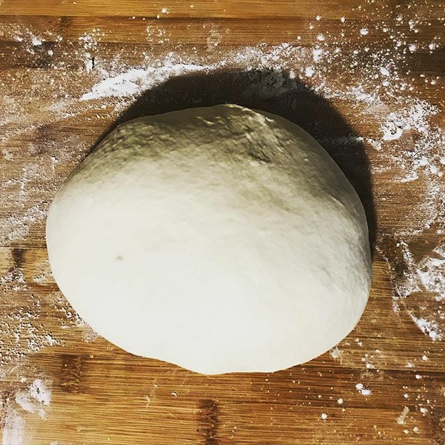 _vuvy's tweet photo. Passatempi per la quarantena #Focaccia❤️ #fugassa #focacciagenovese #homemade #workinprogress #quarantine #food https://t.co/koGIWS0Ud1 https://t.co/zSZUfLkAC3