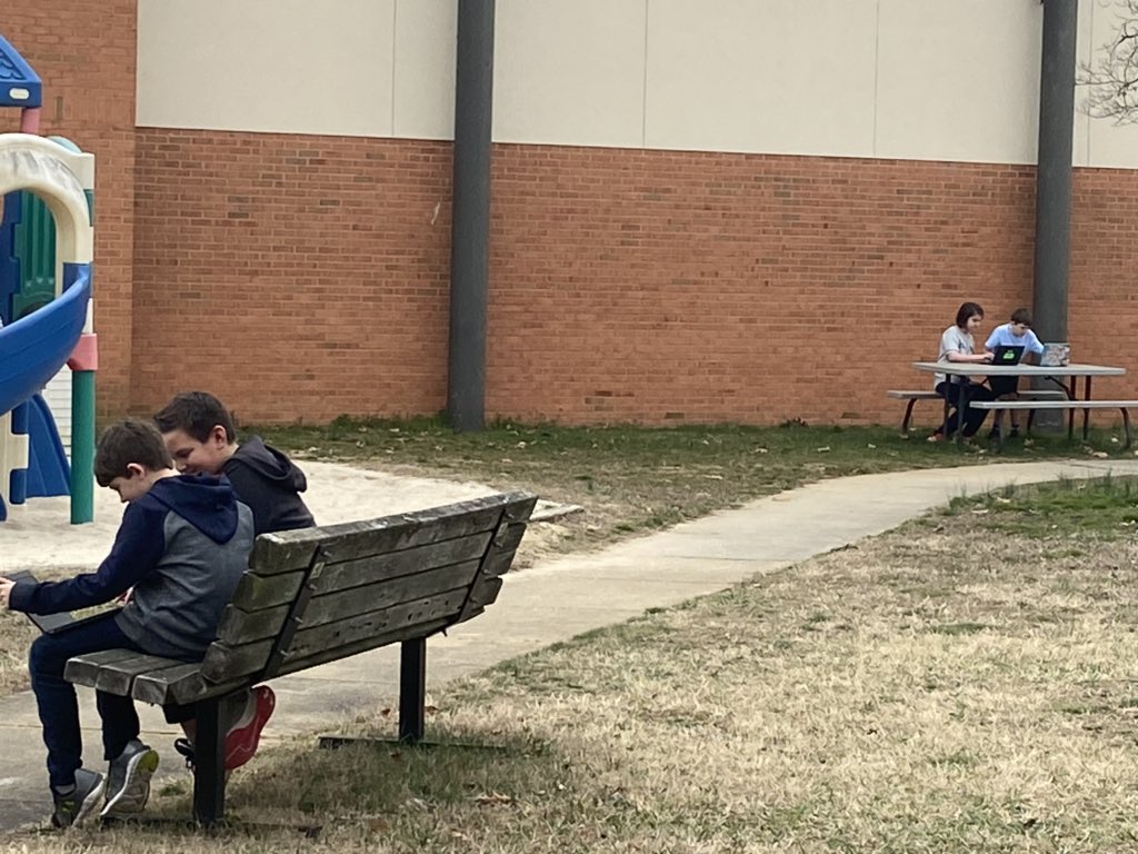 Sheehan5th's tweet photo. PBL Day here at Watkins! Driving Question- How were acts of courage exhibited during WWI? Students became detectives and reporters by designing an interactive online magazine with a Flipgrid video dedicated to the many women, men, and animal hero’s during WWI!  @Sheehan5th https://t.co/1xang7Eeti