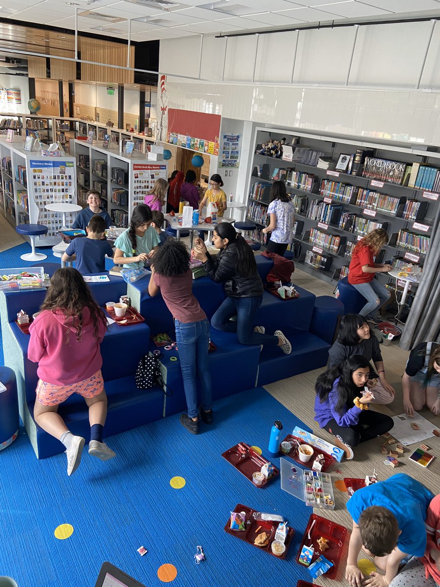 CrestviewLib's tweet image. Conducting business as usual! #marketdayprep