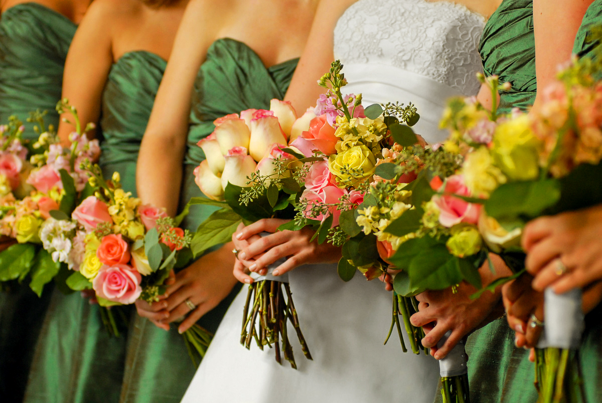 Floral bouquets bring a splash of color to the bridal party as does Westglow's grounds in the height of season.
.
Follow our Weddings on Instagram @weddingsatwestglow
.
Photo Credit: Jonathan Burton Photography