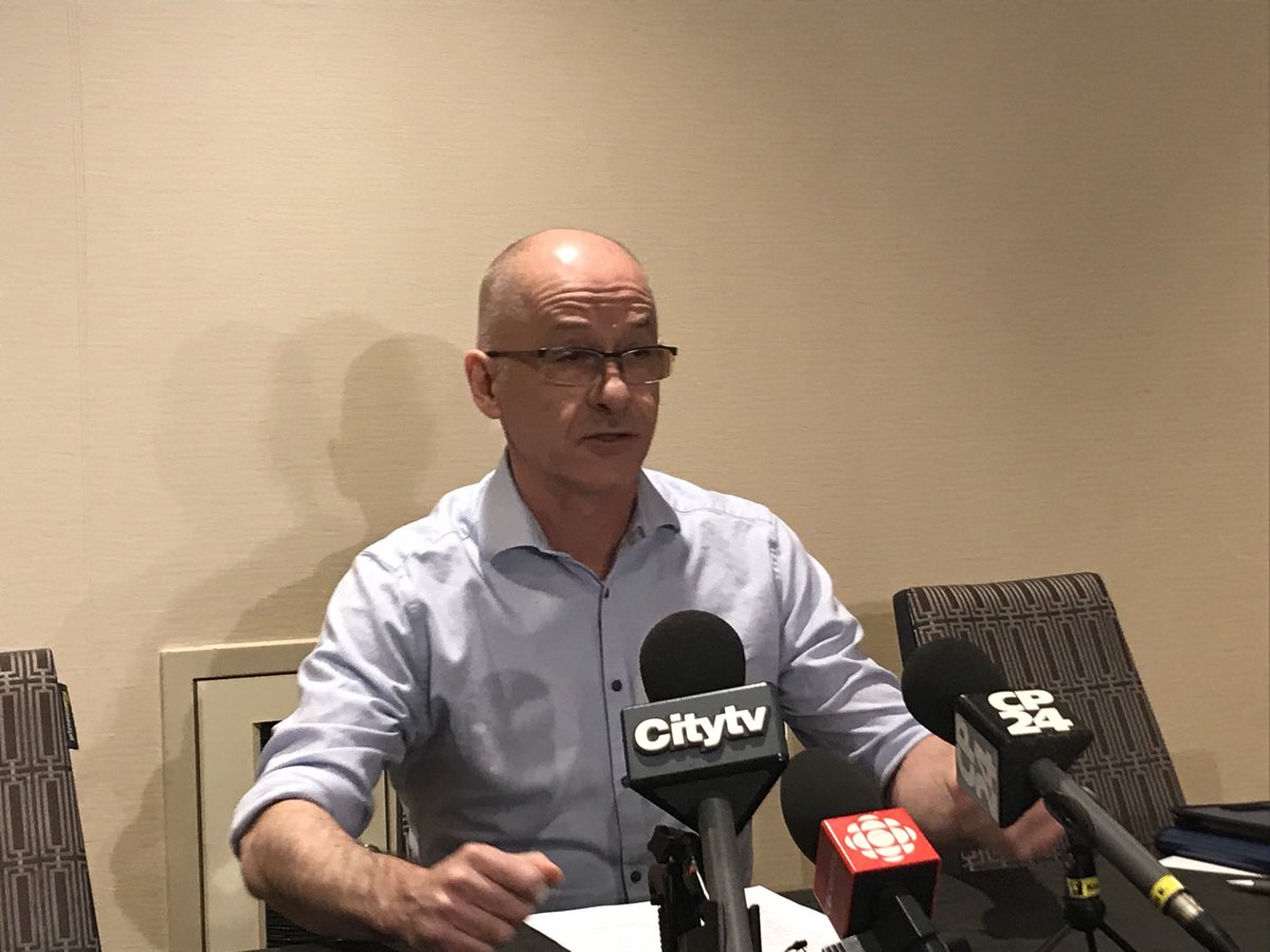 dmrider's tweet photo. .⁦@cupelocal79⁩ president Dave Mitchell starts news conferences by saying to members he knows this time is stressful ahead of possible strike or lockout as early as Saturday #topoli https://t.co/zhIOz4xw46